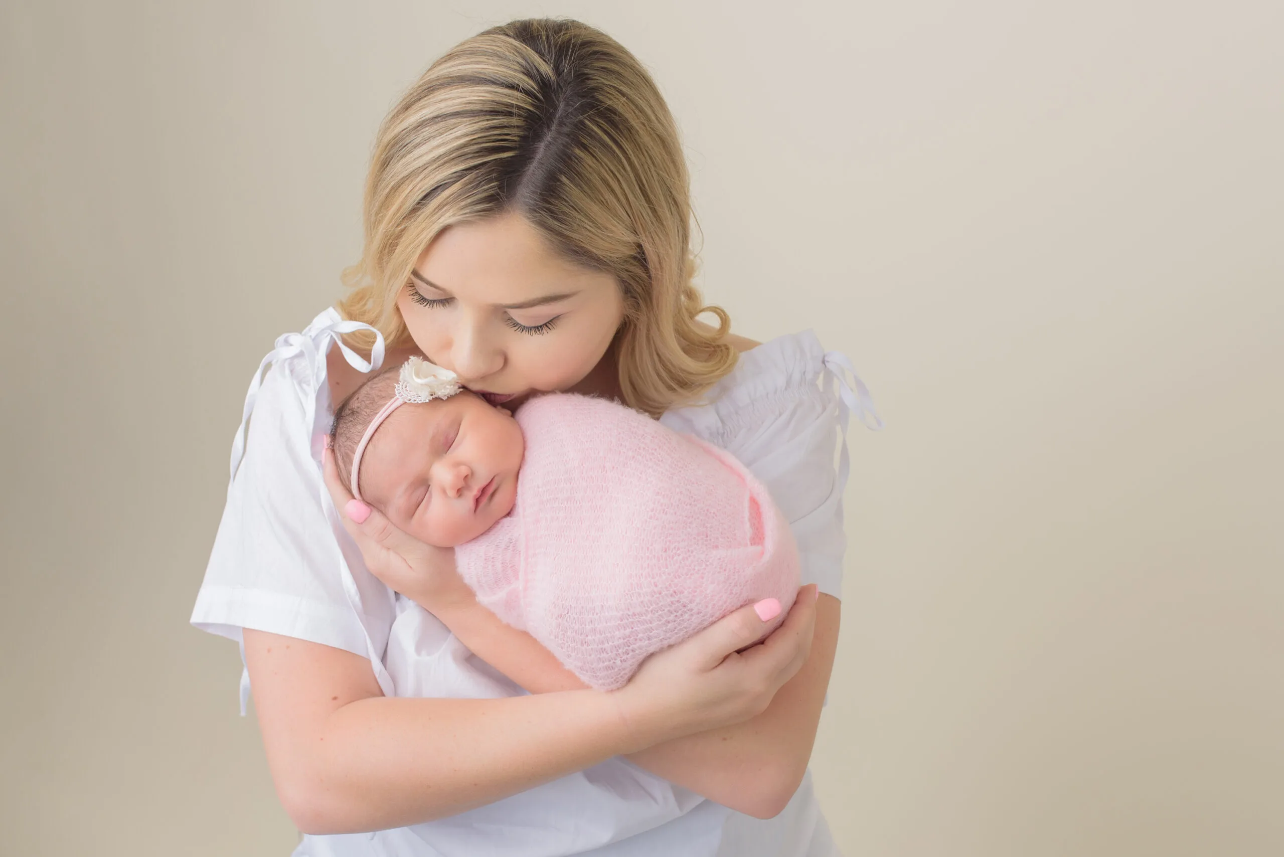 Albuquerque Newborn Photography Mom Dad25