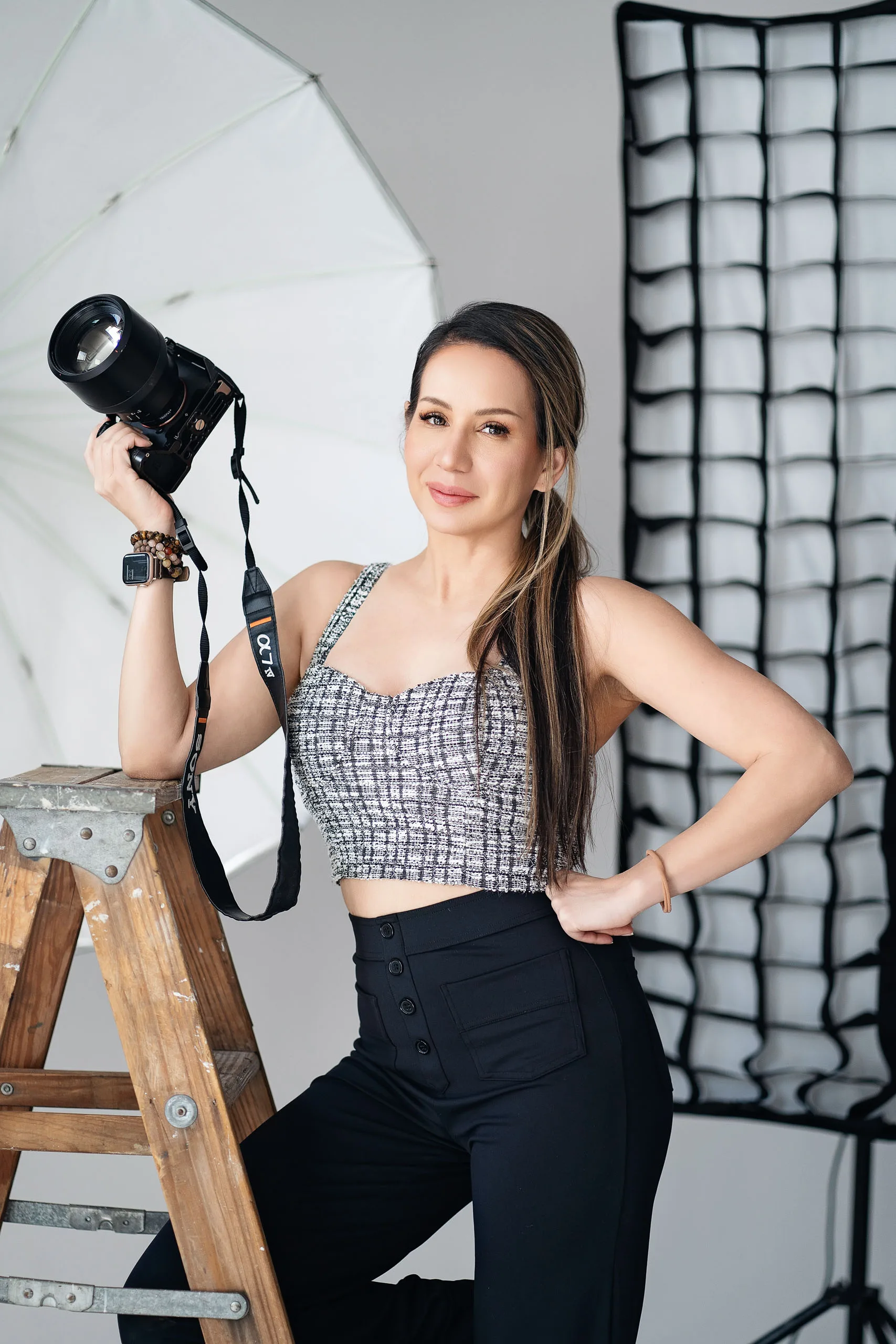 Melanie Maxine - Maternity, Newborn and Headshot Photographer Melanie Maxine - Maternity, Newborn and Headshot Photographer